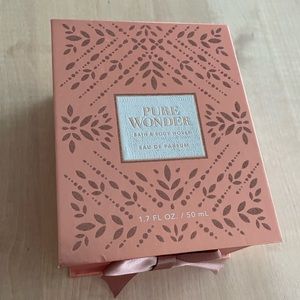 BATH & BODY WORKS PURE WONDER PERFUME